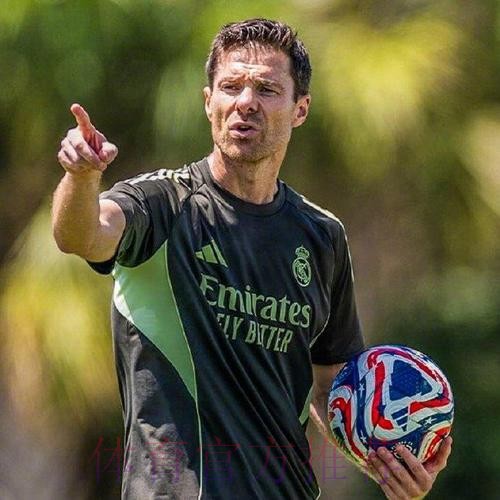 西媒:皇马瞄准世俱杯收入 希望阿隆索开赛前执教