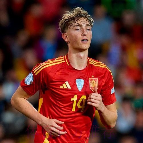 官方:皇马签下伯恩茅斯中卫怀森 双方签约5年 官方:皇马签下伯恩茅斯中卫怀森 双方签约5年